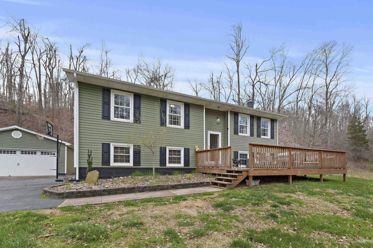 15615 SILVER RUN RD, CATLETTSBURG, KY 41129, photo 1 of 50